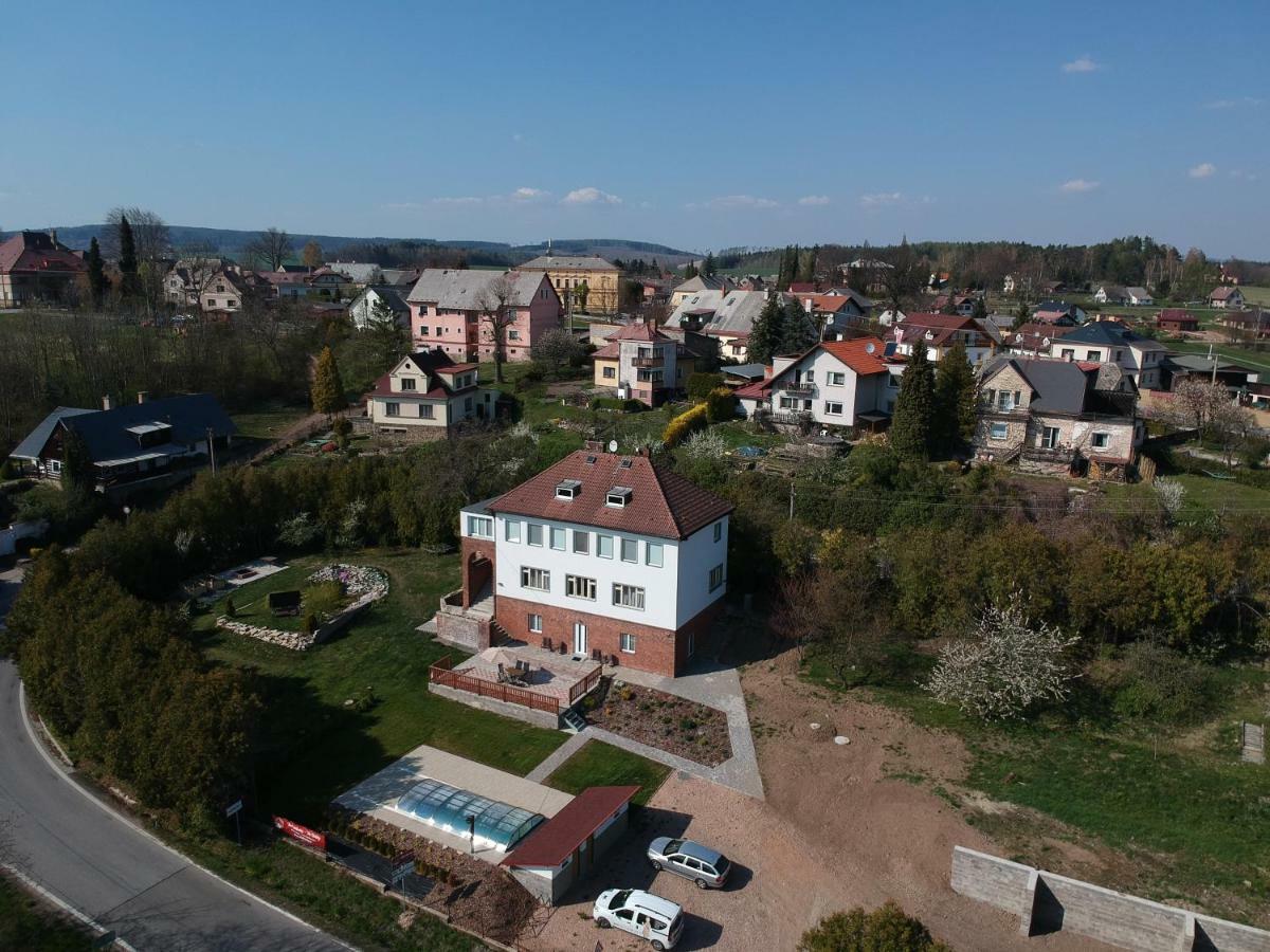 Vila Hořičky Buitenkant foto